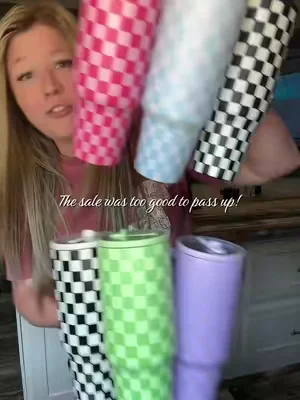 So many pretty colors in these 40oz tumblers! #tumbler #dealsforyoudays #40oztumbler #summerwins 