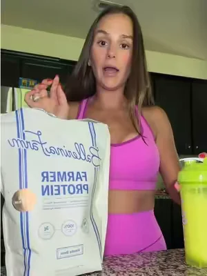 My favorite protein powder, flavors are all so good!!  #protein #proteinpowder #dealsforyoudays #proteinshake #proteinsnack 