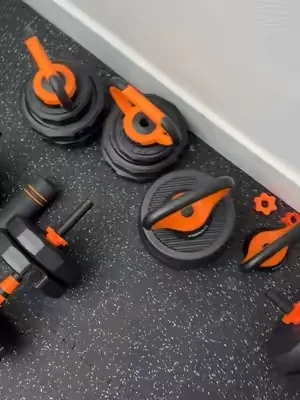 home workouts for cheap, everything needed #dumbells #kettlebell #barbell #homegym #workoutequipment 