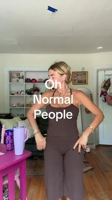7657227127657417997
