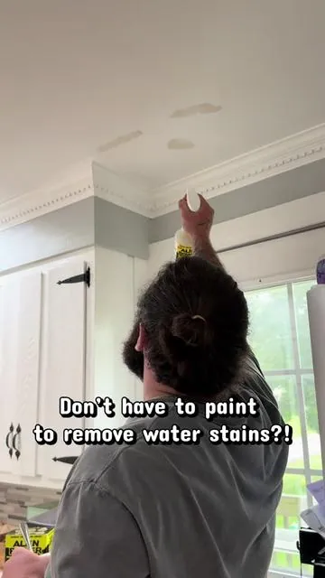 I never knew how simple it was to remove water stains on the ceiling! #waterstains #cleantok #cleaning #cleaninghacks 
