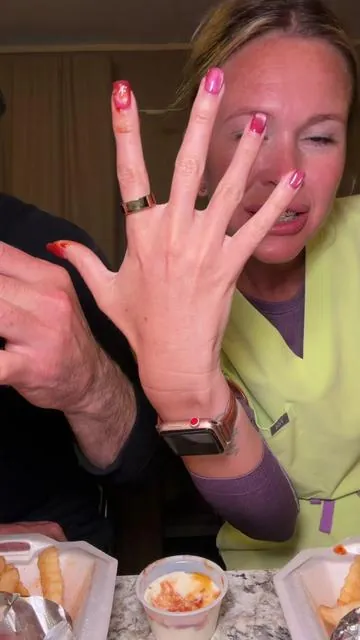 We yapped entirely too much to make this only one video so part 2 coming😂@Hayden Kaine Pitre  But on a serious note, I really am loving this smart ring!  #foryoupage #eatwithme #foodtiktok #tiktokmademebuyit #tiktokshopping 
