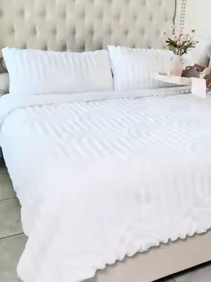 Juego de edredón Bedsure estilo boho de 3 piezas con elegante diseño bordado en relieve. Su textura ultra suave y acogedora brinda comodidad durante todo el año, mientras transforma cualquier dormitorio con un estilo moderno y cálido. #EdredónBedsure #DecoraciónDormitorio #RopaDeCamaBoho #dealsforyoudays #tiktokshopcreatorpicks @Bedsure 