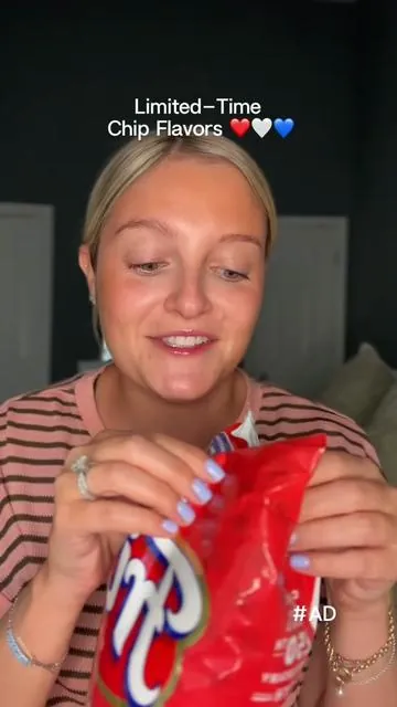 #AD Red, White & Blue Blunde from @Frito-Lay Shop!!! ❤️🤍💙 I love them all…but those spicy dill pickle twists have my heart! #tastetest #eatwithme 