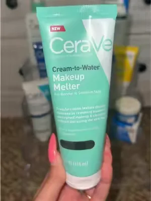 My skin is simple obsessed with @CeraVe it makes my skin feel so beautiful. Click the cart to purchase your favorites today 🛒👆🏼🛒👆🏼🛒👆🏼 #c#ceravec#ceravepartners#skincares#skincareroutined#dealsforyoudays