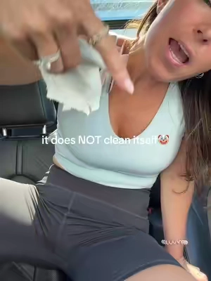 “Just use water and it’ll clean itself” 🤡🤡🤡🤡🤡🤡 #lovewellness 