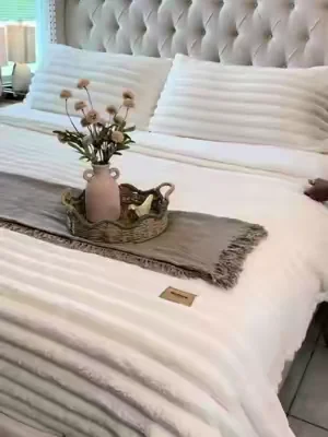 Juego de cama Bedsure 6 piezas con edredón 2 en 1 y manta desmontable ultra suave para todas las estaciones. Su diseño práctico brinda comodidad, calidez y un dormitorio con estilo en cualquier época del año. #JuegoDeCama #EdredónBedsure #DecoraciónDormitorio #dealsforyoudays #tiktokshopcreatorpicks @Bedsure 