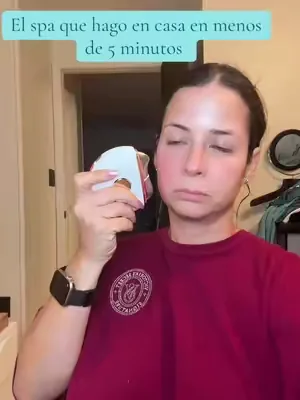 No necesitas una rutina de skincare de una hora para consentir tu piel. ✨ Cinco minutos, un buen sérum y este gua sha eléctrico hacen que mi piel se sienta mucho más fresca, hidratada y lista para el día. #SkincareRoutine #BeautyTok #GuaSha #TikTokShop #dealsforyoudays 