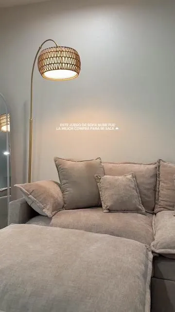 Si has estado esperando a que mi hermoso sillón nube esté disponible aprovecha antes que se agote este color  #cloudcouch #sofa #homedecor #livingroom #dealsforyoudays @HOOOWOOO 