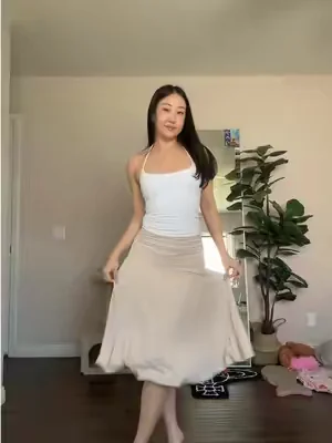 Draping skirt is SO in #midiskirt #drapingskirt #longskirt #flowyskirt #summerskirt 