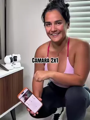 ¡Tu bebé siempre protegido aunque no estés en el cuarto! Esta cámara de seguridad en forma de osito gira 360 grados para ver cada rincón, y puedes hablar con tus niños directo desde tu celular. Discreta, adorable y conectada en tiempo real. #summerwins #dealsdayforyou #camarabebe #seguridadinfantil #babycam 