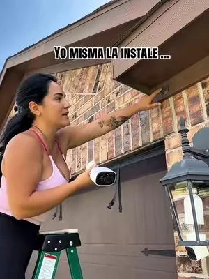 ¿Te preocupa dejar tu casa sola y no saber qué pasa? Esta cámara de seguridad magnética se instala en segundos, sin taladro ni cables, y la pegas donde quieras. Visión nocturna, detección de movimiento y la ves todo desde tu celular en tiempo real. #summerwins #dealsdayforyou #camaraseguridad #hogarseguro #tecnologiahogar 