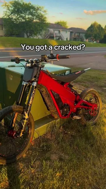Sorry I didn’t mean to get sent this now I have to make this amazing video #emoto #bikelife #screen #talaria #iphone 