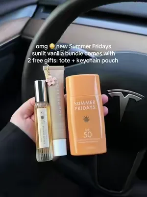 Girls, run 🐆 this is such a great deal 🍦 get your gifts with the purchase while supplies last ❤️ #summerfridays #dealsforyoudays #vanillagirl #vanilla #lipbalm @Summer Fridays 