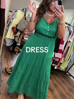 Love this summer dress! Affordable, comfortable midsize fashion! #OOTD #fashion #midsize 