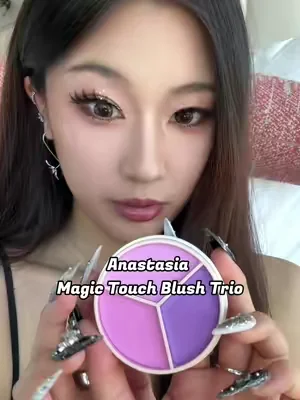 love the combination of colors! #anastasiabeverlyhills @Anastasia Beverly Hills #blush #liquidblush #creamblush #makeup 