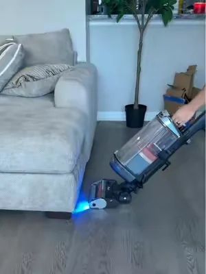 all the house keepers are recommending this 3 in 1 vacuum? 🧐 #vacuum #sharkvacuums #vacuumcleaner #sharktransformer 
