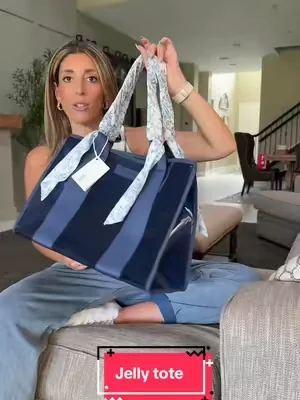 One bag is all you need. ✨ From work ➜ errands ➜ the pool, this Case-Mate Jelly Tote does it all. It’s roomy enough to hold everything, easy to wipe clean, and keeps your essentials protected from splashes while looking effortlessly cute. This is the grab-and-go bag you’ll reach for all summer long. ☀️🩴 #CaseMate #JellyTote #BeachBag #PoolBag #SummerEssentials 