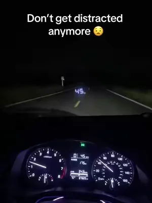 This makes driving so much easier now #headsupdisplay #car #caraccessories #carsoftiktok #tiktokshop 