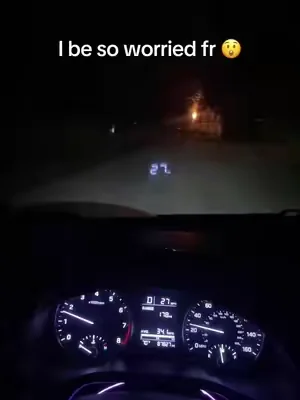 This makes driving so much easier now #headsupdisplay #car #caraccessories #carsoftiktok #tiktokshop 