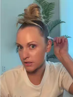 @elfhaircare has ENTERED THE VILLAAAA 👱🏼‍♀️ #elfhaircare #elfcosmetics #tiktokshopcreatorpicks #slickback #tiktokshopcreatorpicks 