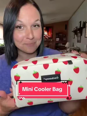 Keep your snacks and drinks cold wherever the day takes you! 🧊☀️ The CERBONNY Mini Cooler Bag is compact, lightweight, and perfect for work, school, road trips, beach days, or everyday errands. With its insulated design, attachable ice packs, and waterproof exterior, it’s an easy way to keep your lunch or favorite snacks fresh while you’re on the go. A must-have for summer adventures! 🎒🥤 #CERBONNY #MiniCoolerBag #LunchBag #SnackBag #dealsforyoudays 