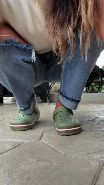 Crocband Gum Clogs @Crocs  #crocs #clogs #tiktokshopcreatorpicks 
