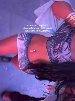 Such cute concert outfit inspo. 
