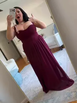 This dress is so magical!! Okkk they need to make this is way more colors! I want them all!!!  #maxidress #dealsforyoudays #summerwins #weddingguestdress #midsizefashion 