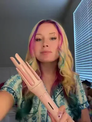 automatically curling my hair! #haircurler #hair #curledhair #tutorials #unicornhair 