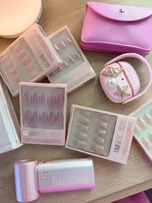 @Glamnetic #pressonnails #diynails #nailsathome #dealsforyoudays #TikTokShopCreatorPicks 