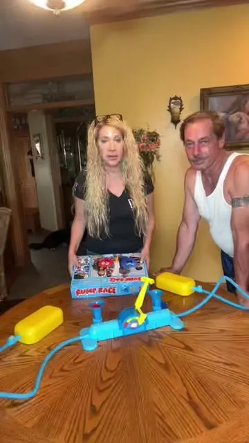 Ok this is fun and terrifying at the same time 😆😆😆 #game #games #gametime #fun @PlayMonster Toys & Games 