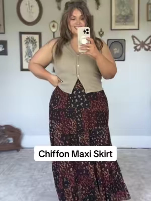 I will never get over it. Ever #maxiskirt #maxiskirtoutfit #curvyfashion #plussizefashion #falloutfits 