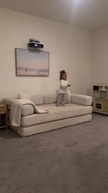 we’ve been OBSESSED with this boneless couch! such a great addition to our loft/ playroom 🤍✨ #viral #mom #parents 