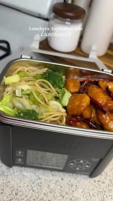 “¿Te imaginas abrir tu lonchera a la hora de la comida y disfrutar un platillo caliente ?” La mejor compra 😌 . . . . . #lunchbox #electriclunchbox #packedlunch #lunchboxideas #lunch 