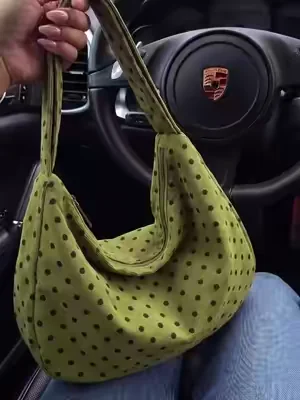 The product is in the cart, my dear friends. #womenbags #handbags #bags #womenbag #bag 