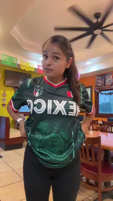 Vamos Mexico 🇲🇽 Encantada con mi camisa ❤️ #mexico #fifaworldcup #tiktokshop #fyp #goviral 