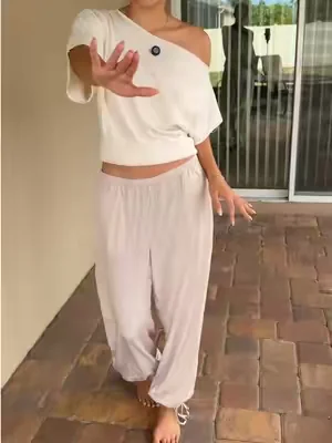 #trousers #trousersoutfit #silk #summerpants #summeroutfits 