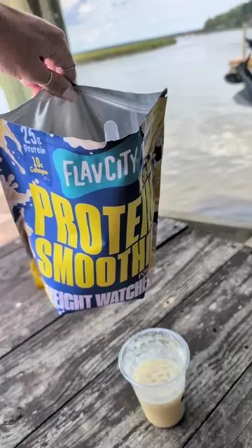 🍋 FLAV CITY has done it again and this time it's a WHIPPED LEMONADE protein. 😋 It's soooo good and the ingredients are so clean. 🍋 #flavcitywhippedlemonadeprotein #proteinpowder #protein @ShopFlavCity 