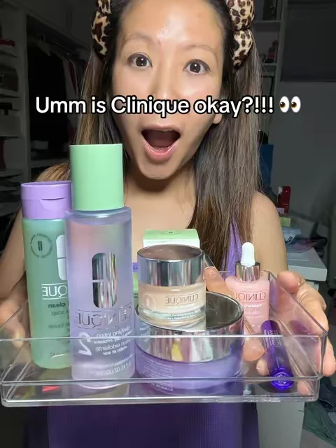 The Clinique Complete Glow Collection includes 7 full-size skincare essentials to cleanse, exfoliate, hydrate, and visibly smooth skin. Featuring Take The Day Off Cleansing Balm, All About Clean Facial Soap, Clarifying Lotion 2, Moisture Surge Active Glow Serum, Moisture Surge 100H Hydrator, All About Eyes De-Puffing Rollerball, and Smart Clinical Repair Retinoid Balm for a complete skincare routine. #Clinique #SkincareRoutine #MoistureSurge #dealsforyoudays #summeressentials 