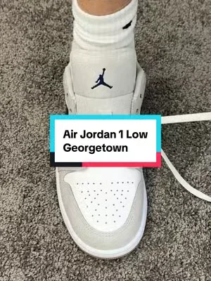 🔵👟☁️ #flykicks #airjordan1 #aj1 #menshoes #sneakers
