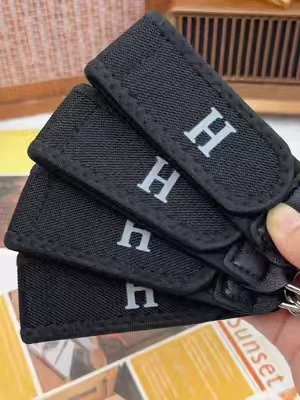 Say goodbye to the heavy belt buckle! This buckle-free elastic belt keeps your pants secure and comfortable, with a clean and invisible look. Perfect for daily use or outdoor activities! #belt #TikTokShopDealsforYouDays #SummerWins #WeeklyDeals #Summervibes 