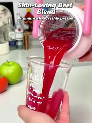 🫜If you’re still buying store juice, you might want to see this. #summerwins #DealsForYouDays #portableblender #juicerecipe #zhenmi