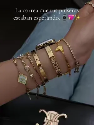 Elegante, pulida y hecha para combinar con tu stack de pulseras favorito. 🥰💫🫧#watchband#SummerWins#DealsForYouDays#missair#smartwatch	