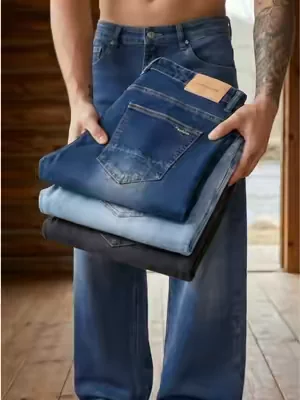 Struggle to find jeans that aren' t too tight on thighs or baggy around ankles? This straight leg denim balances fit and street style perfectly for every guy.#pants #mensfashion #jeansformen #jeansoutfit #DailyWear #comfystyle 