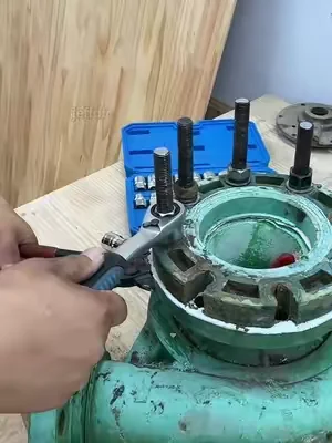 It actually fits right on and screws all the way down.#dealsforyoudays #tools#socketset#mechanic#workshop