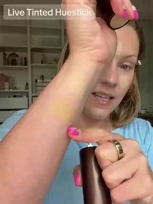 @livetinted #complexionstick #foundationstick #livetinted #easymakeup #dryskinmakeup 
