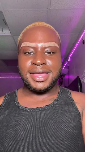 @🇬🇧MADEBYMITCHELL🇬🇧 this has to be my favorite concealer now. We love a good redemption arc 🤭🤏🏿✨  #madebymitchell #concealer #makeupreview #beauty 