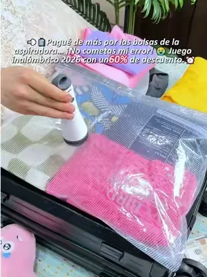 Deja de llenar tus abrigos de invierno y suéteres pesados en el armario con este conjunto de almacenamiento al vacío. Dobla, cierra, presiona el botón y mira cómo se encoge. Ahorro de espacio, sin desorden, perfecto para la familia o para viajar! 🧥 ✨ Haga clic en el enlace y empacar ahora!#WinterStorage #SpaceSaver #VacuumStorage #HomeOrganization #TrucoDeViaje