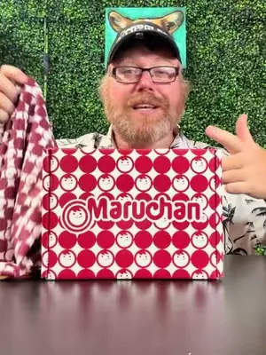 THE AFTER-PARTY HOLY GRAIL: Limited Edition Maruchan Bandana + Instant Lunch Bundle #ramen #ramennoodles #maruchan #limitededition #noodles @maruchan 